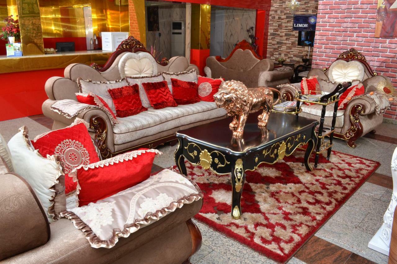 Limoh Suites Бенін-Сіті Екстер'єр фото
